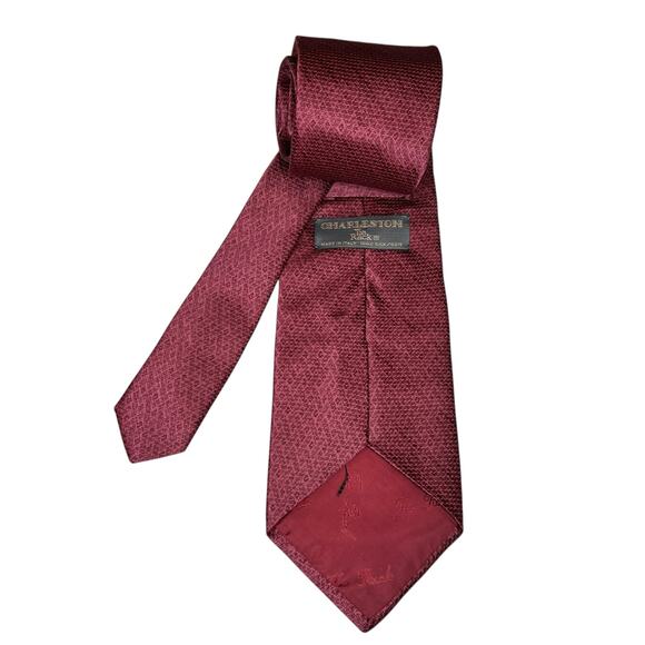 Charleston Tie Rack Necktie Mens Burgundy 100% Silk Pattern Career Classic Italy - Picture 2 of 6